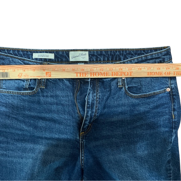 NWOT size 18 Universal Thread jeans - Picture 2 of 5